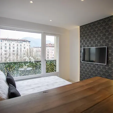 Nero Station 500 M Du Apartment Annecy